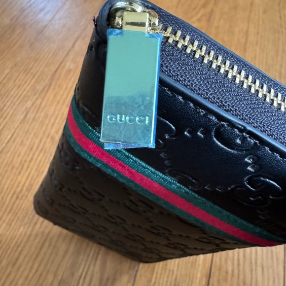 Designer style zip wallet - Picture 4 of 6